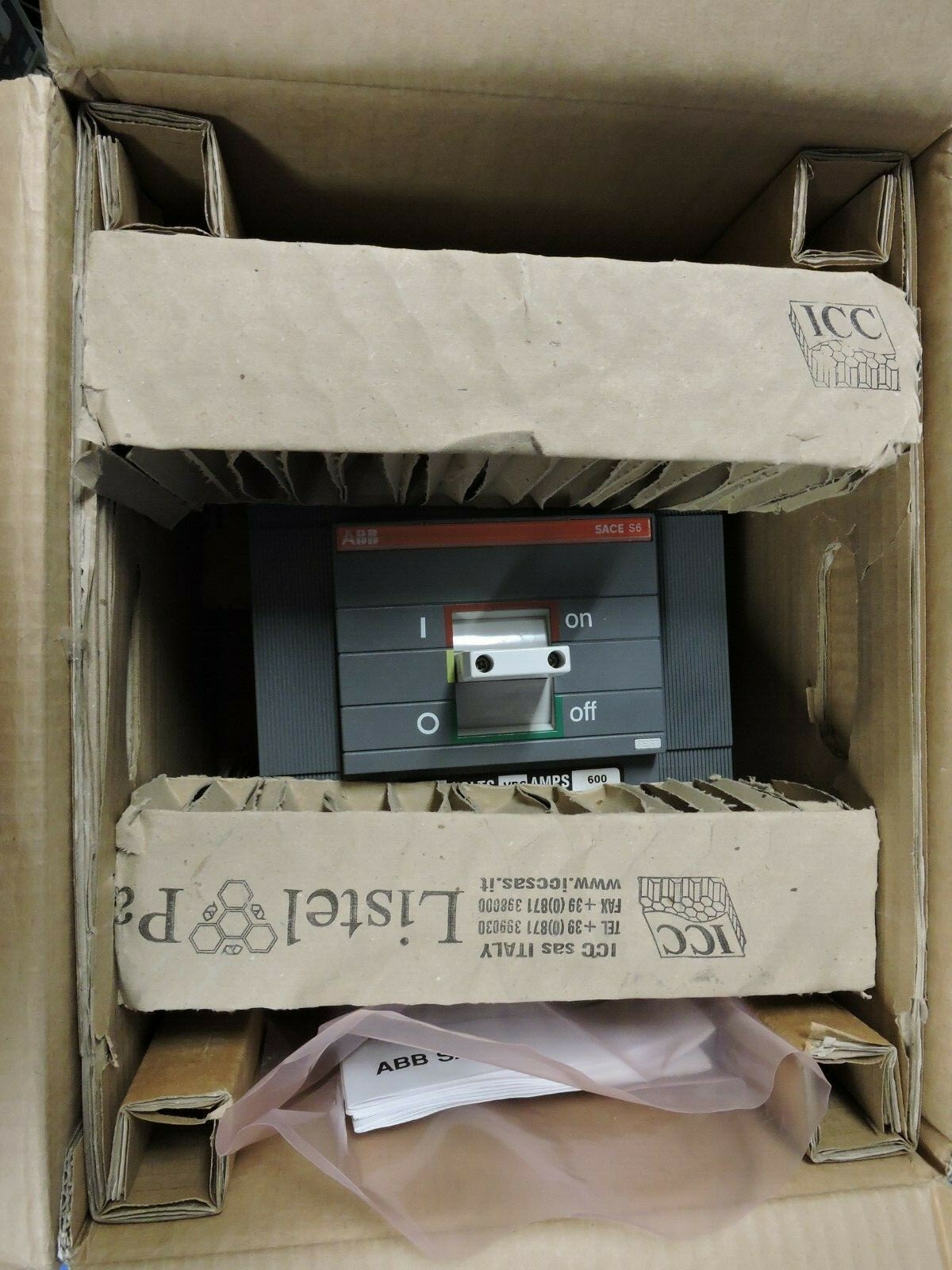 NEW ABB S6 SACE ISOMAX S6N600TW-2 CIRCUIT BREAKER 2-POLE 600A 500VDC 600VAC /BOX