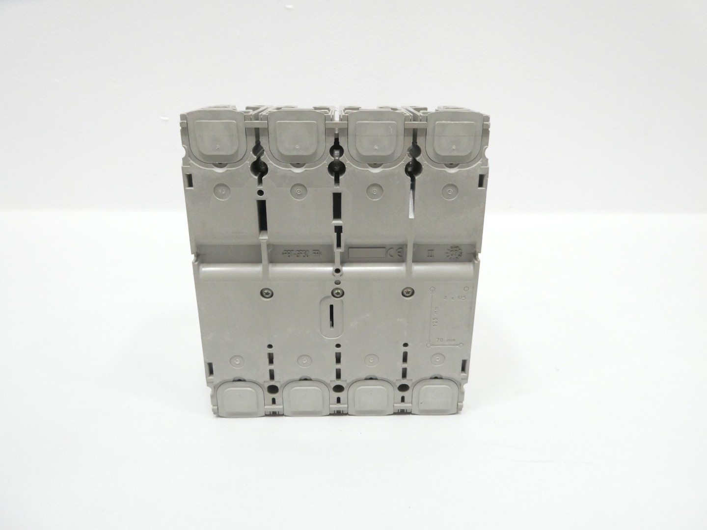 Schneider LV431800 NSX-250H Molded Case Circuit Breaker 250a 240/480/600v-ac 4p