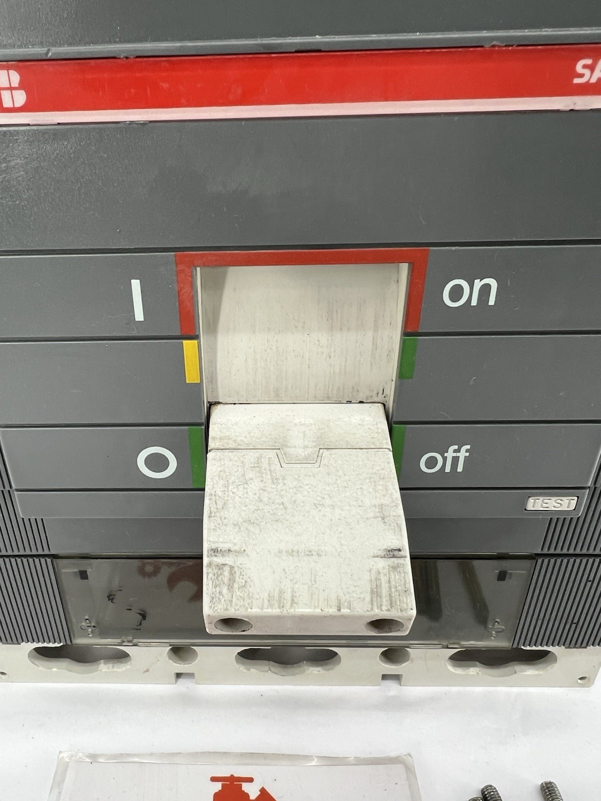 ABB SACE S6H-D, 3 Pole, 600 AMP, 600 VAC, Molded Case Switch, Made in Italy