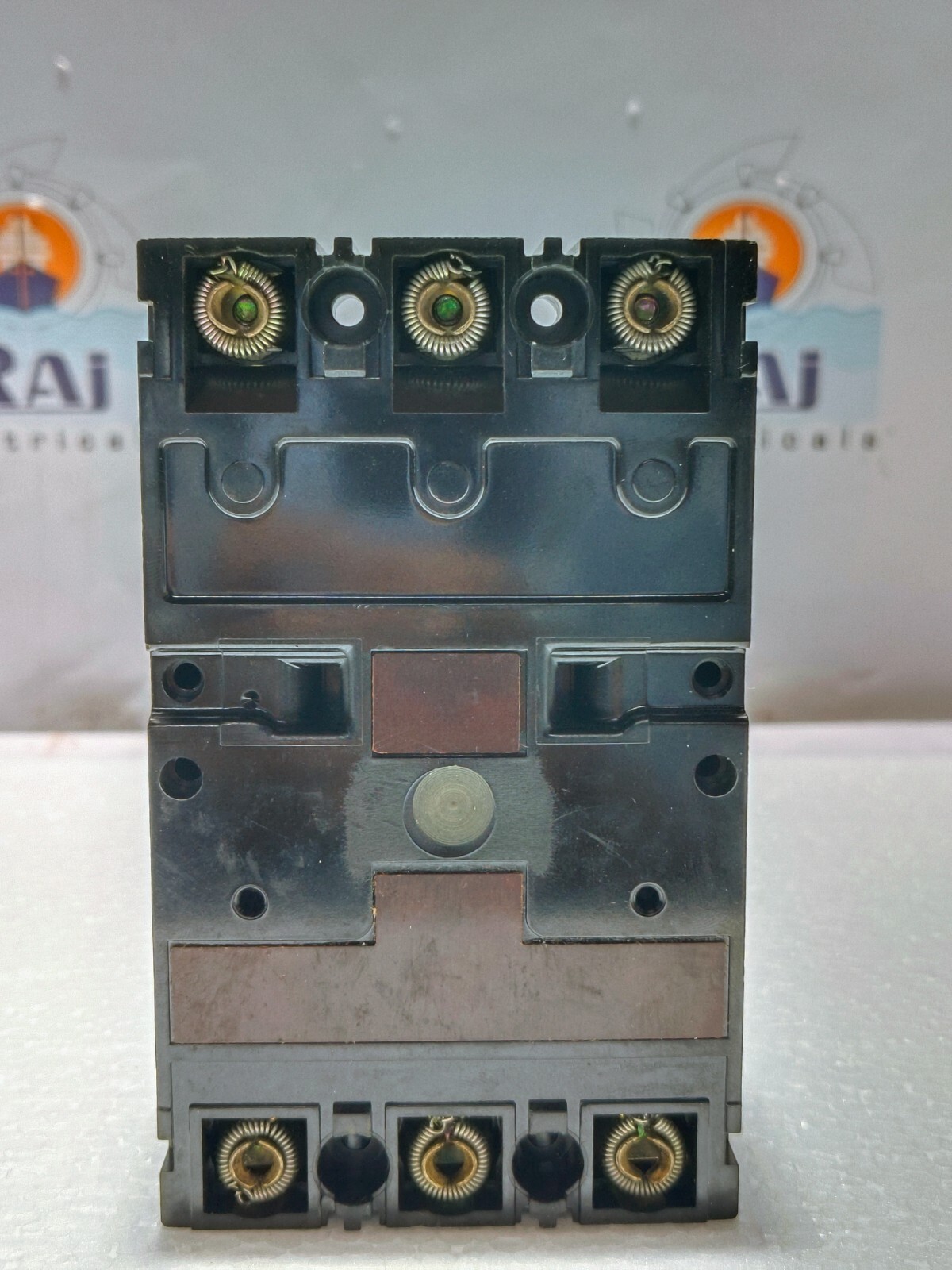 HYUNDAI HBS-63C, 20A, CIRCUIT BREAKER 60AF AC440V 7.5KA MCCB 3P (Free Shipping)