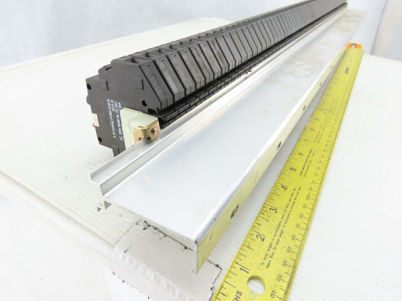 Allen Bradley 1492-GH015/B DIN Rail Mount 67 Circuit Breakers 54-1.5A 11-2A 2-3A