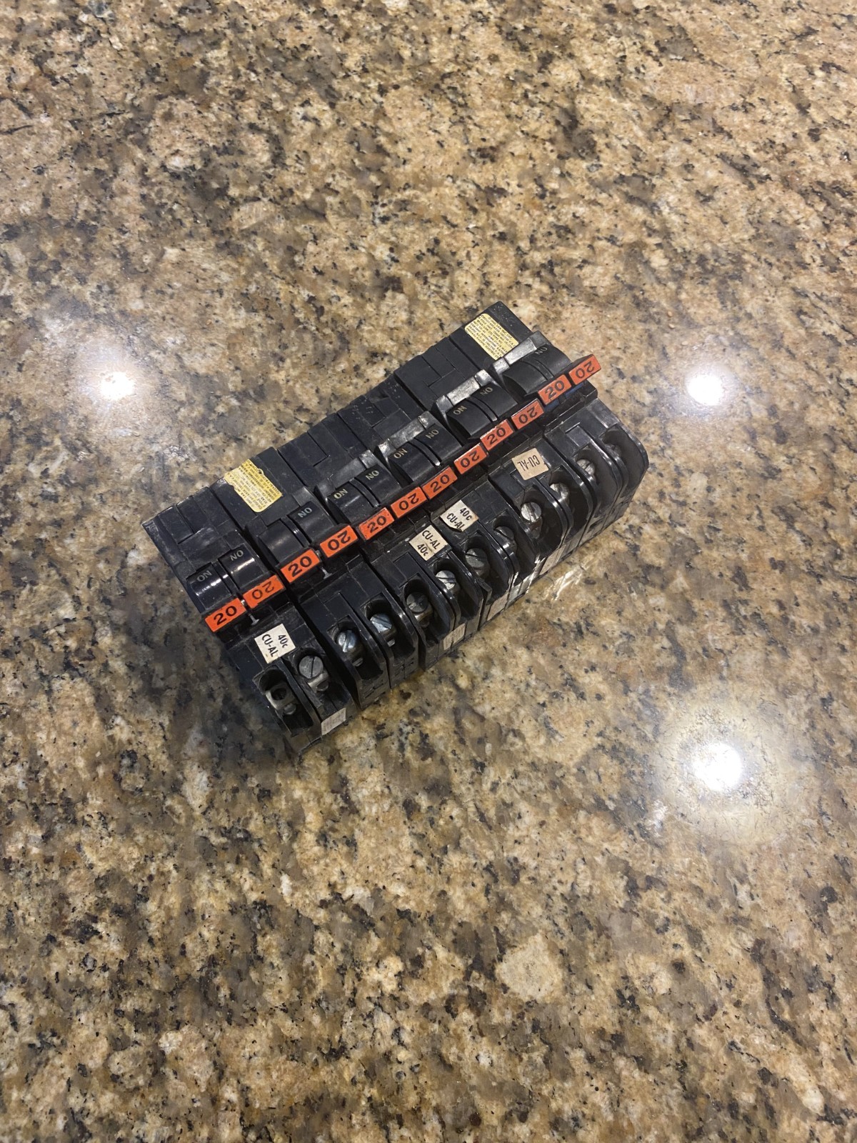 FPE Federal Pacific 20 Amp 2 Pole NC220 Stab-Lok Breaker THIN (1 Item)
