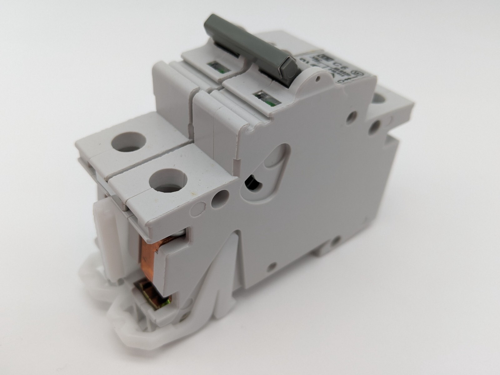 Cutler Hammer SPCL2C06 Miniature Circuit Breaker 6 Amp 2 Pole 240 415 480 VAC