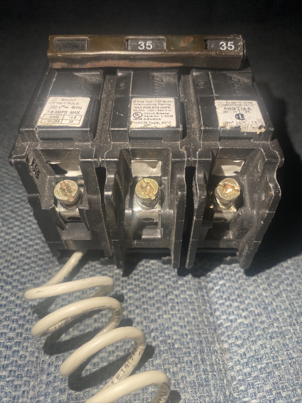 Siemens B235H00SQ1 2 Pole 35A 120/240V Circuit Breaker With Shunt Trip Type BLH