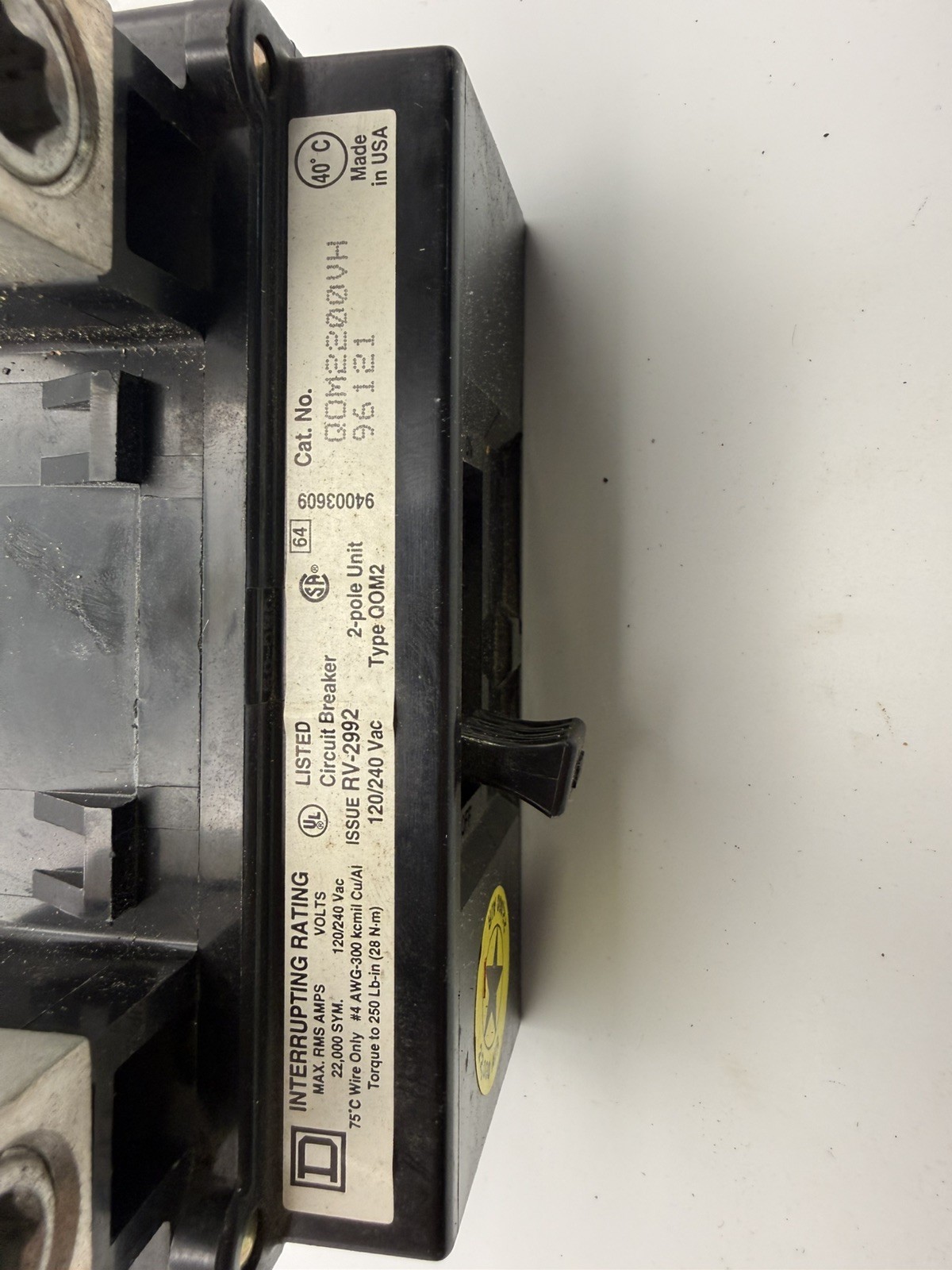 Square D 2 Pole 200 Amp Main Circuit Breaker 120/240 V 50/60 Hz QOM2200VH