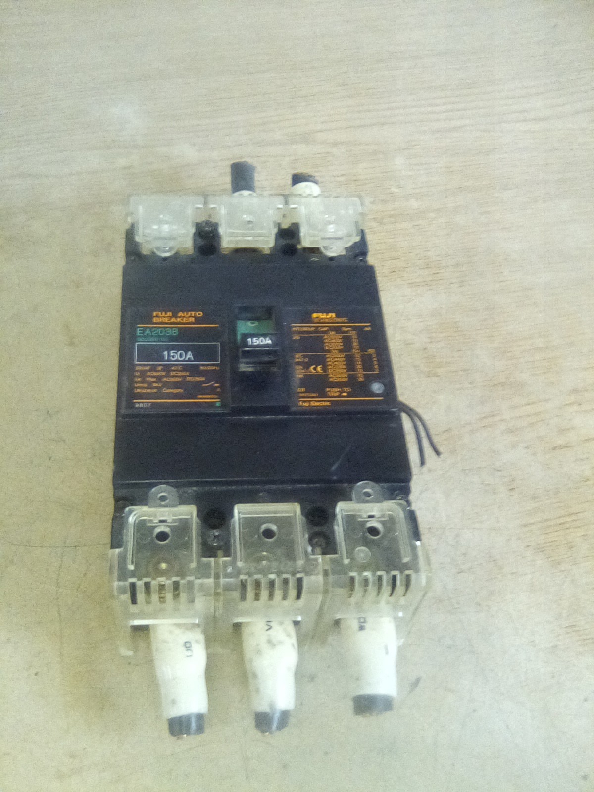 Fuji Auto Breaker 150A 3 Pole EA203B BB3GEB-150 AC690V DC250V