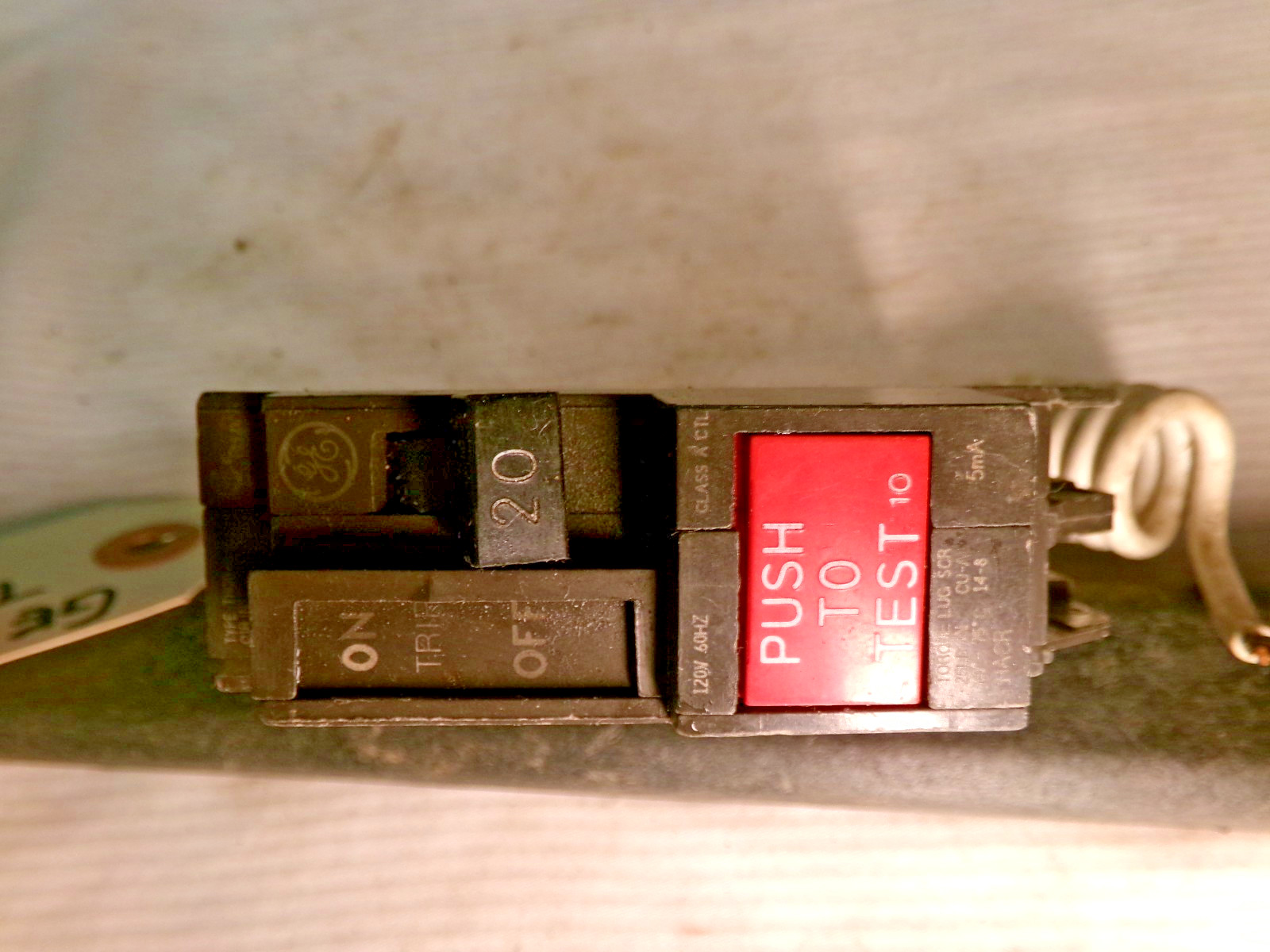 GE THQB1120GFT 20A Circuit Breaker