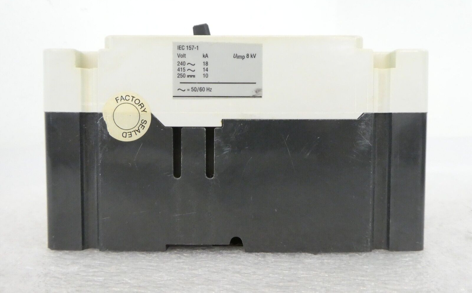 Cutler-Hammer FD3015L FDB3040WL11 3-Pole Circuit Breaker FDB 14k Lot of 4