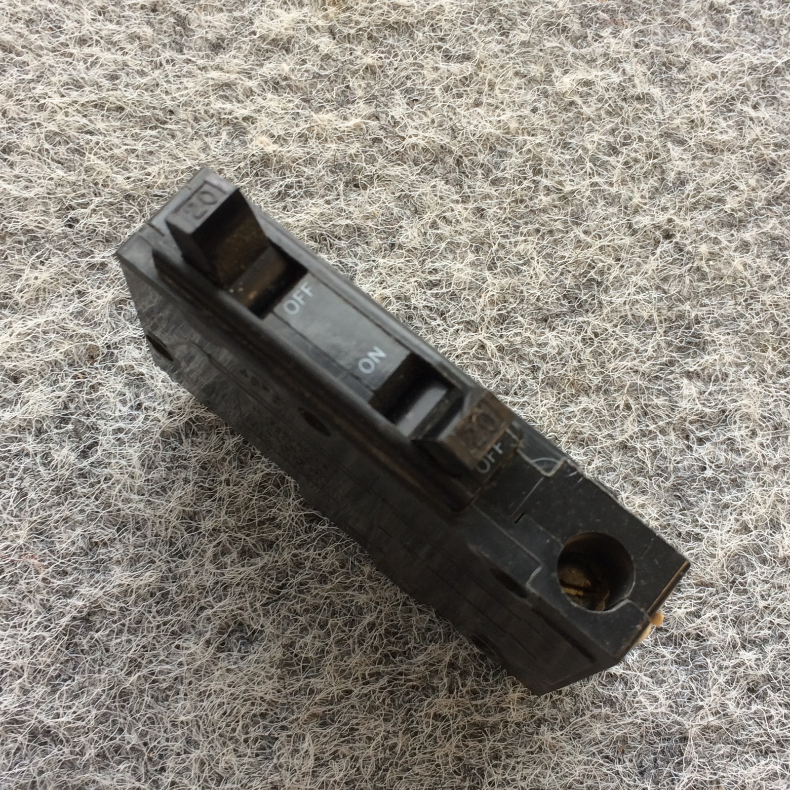 Square D QOT2020 20 Amp 1 Pole Clamp Connect Piggyback Tandem CLIP QO2020