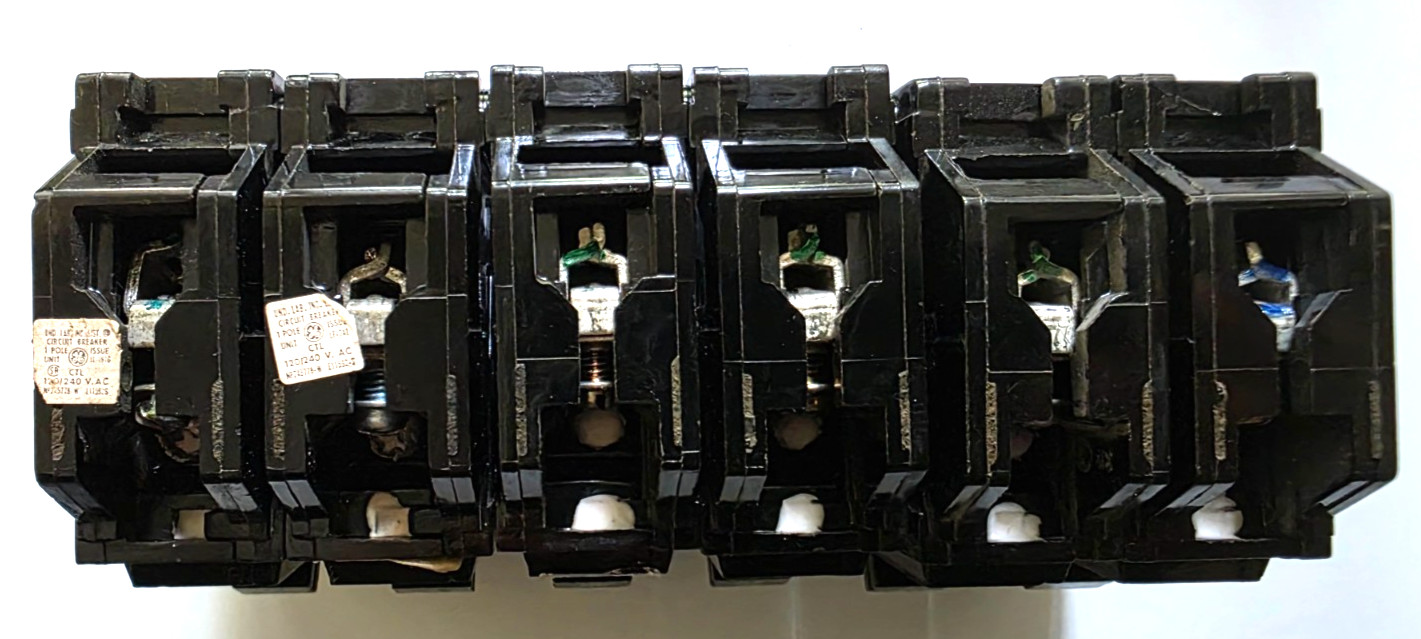 GE THQL1120 20 Amp 1-Pole Circuit Breaker Type THQL Used Working LOT OF 6
