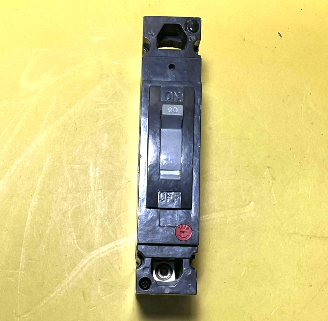 ⚡VIEW PHOTOS⚡GENERAL ELECTRIC GE TED113090 277VAC/125VDC 90A 1-P CIRCUIT BREAKER