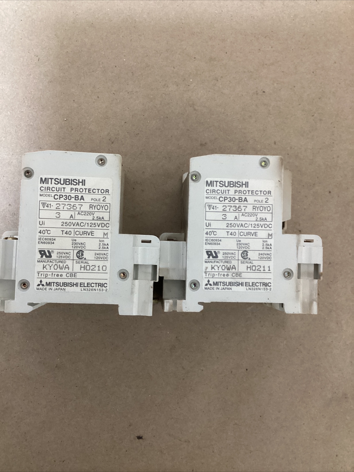 Mitsubishi CP30-BA 3A Circuit Protector 3 Amp(LOT OF 2)#267PT42FML