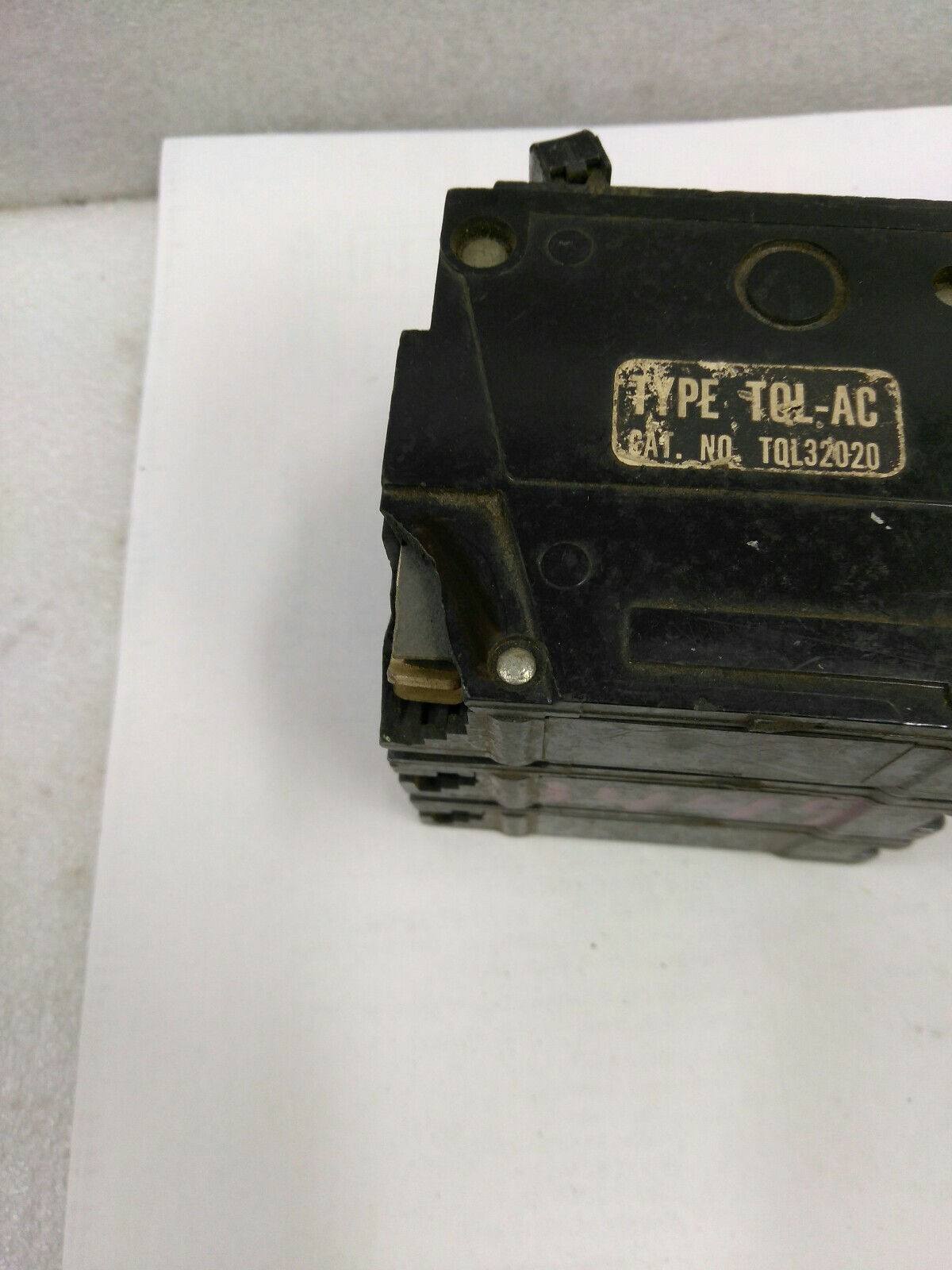 GE TQL32020 3P 20A 240VA Plug-In, GROVE Model TQL-AC Breaker CHIPS (14CB3