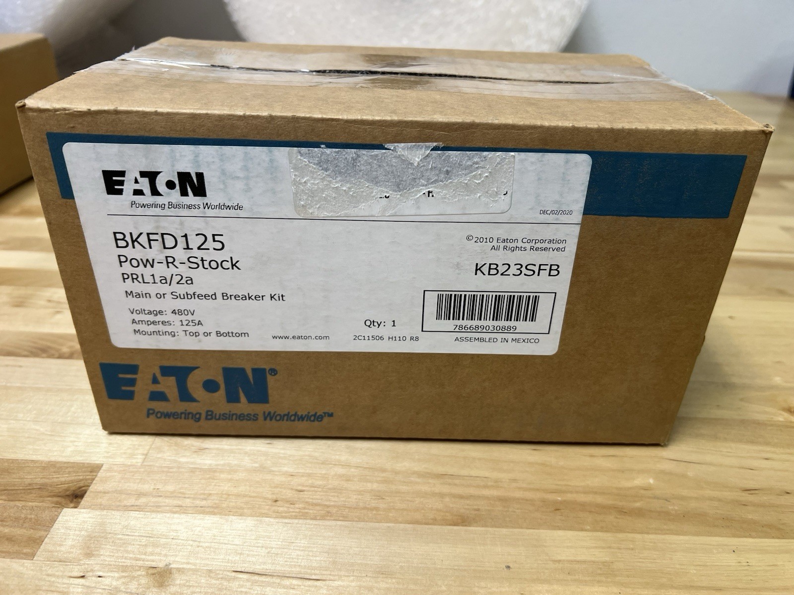 1-EATON BKFD125 FD3125 3 POLE 125A CIRCUIT BREAKER AND MAIN BREAKER KIT BKFD
