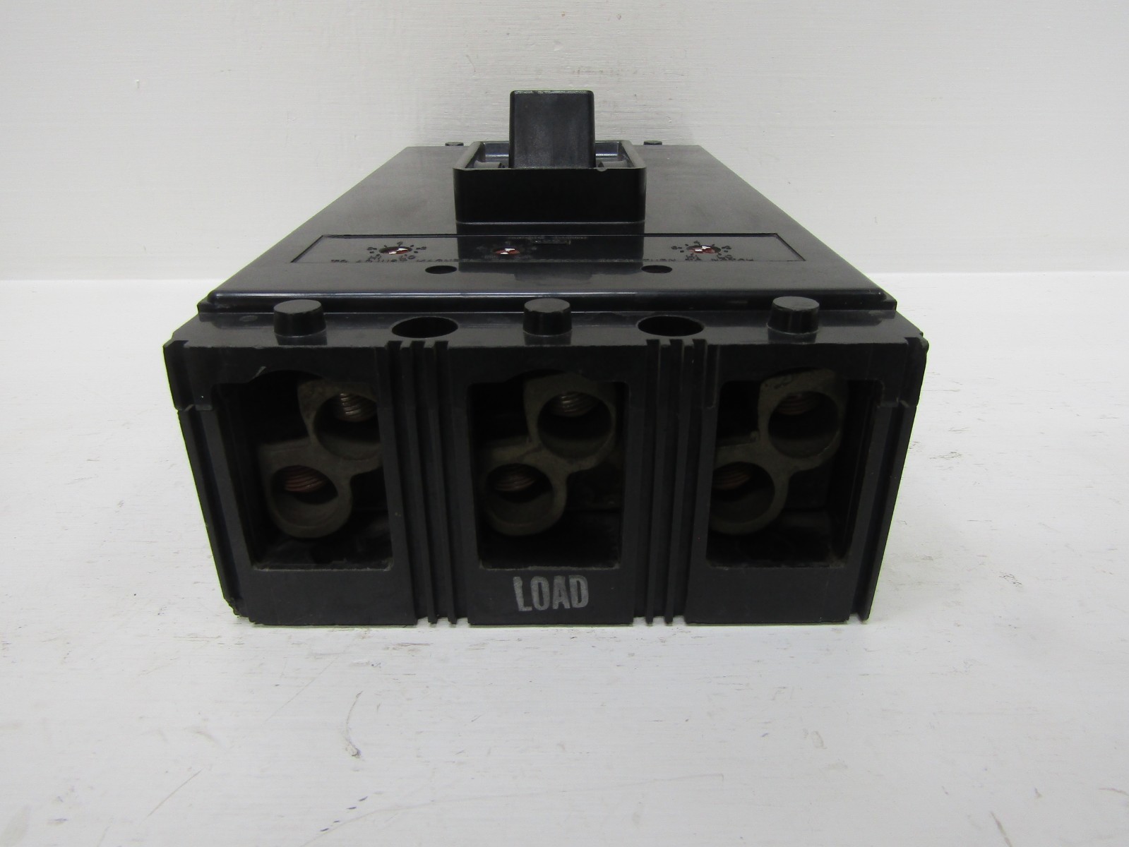 Westinghouse MA3800F 800 Amp 600V 3-Pole Circuit Breaker 800A 3P