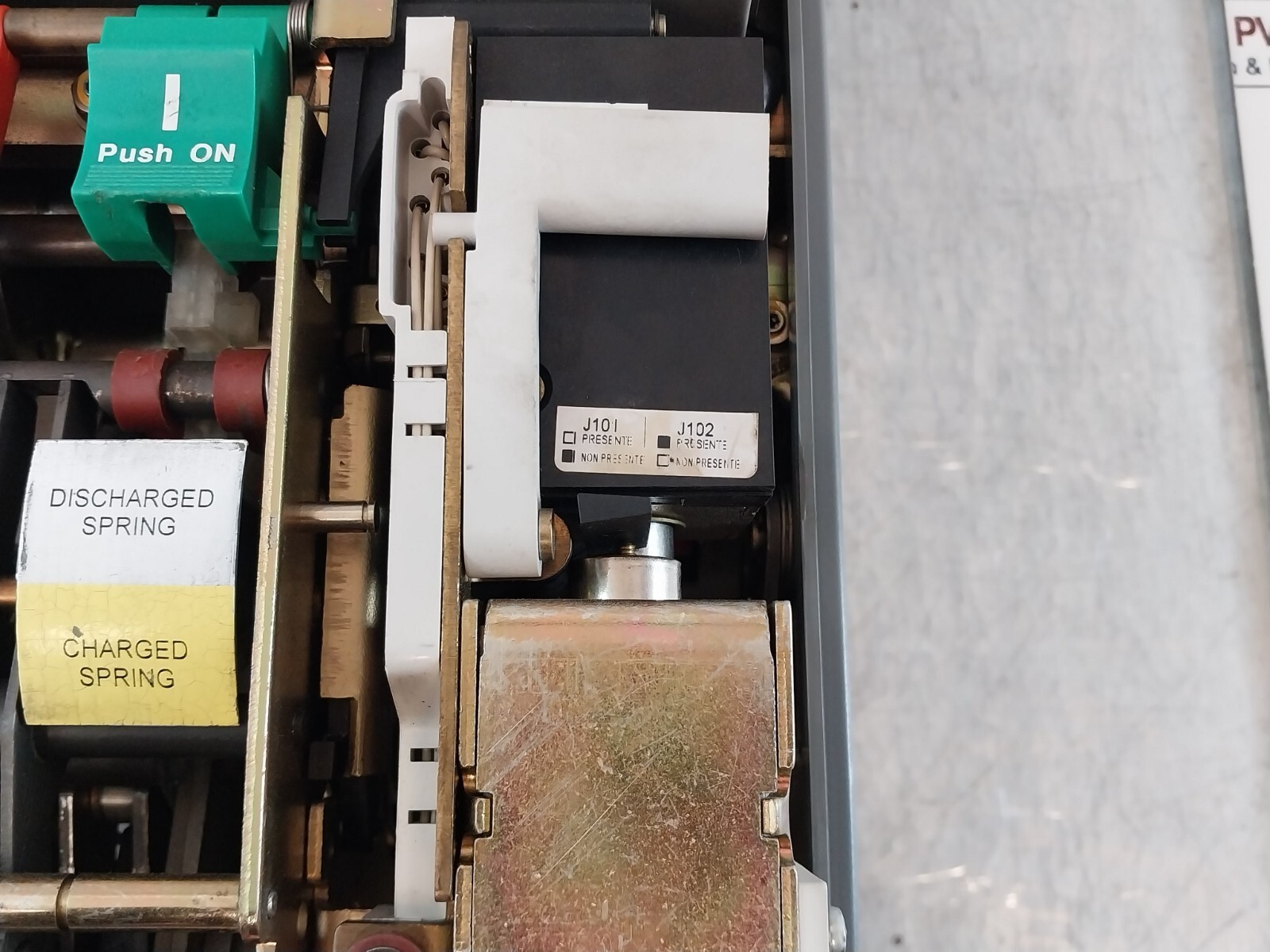 ABB SACE E2N 12 Low Voltage Air Circuit Breaker 15VDC 1250A 690V 55kA X 1s