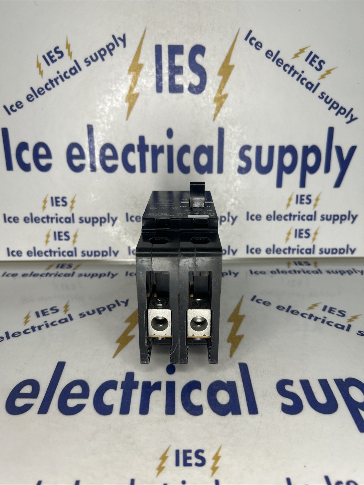 SQUARE D EDB24040 40 A 2 P Circuit Breaker