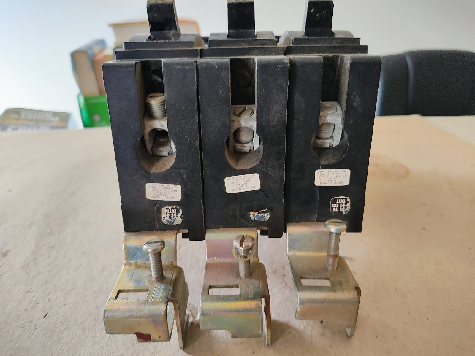 3 PC Set Square D FY14020-B-B-C Circuit Breaker 20 Amp 1 Pole 277 VAC I-Line