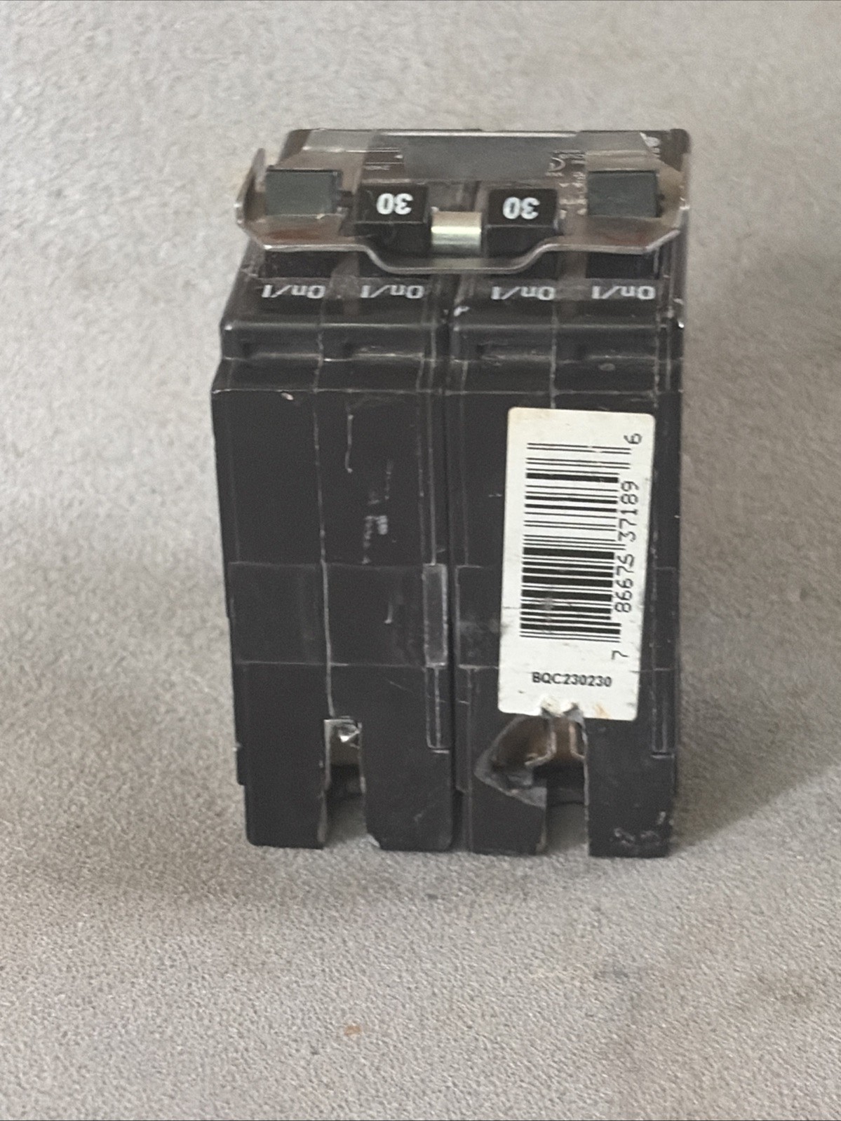Eaton BQC230230 BR Thermal Magnetic Circuit Breaker ~modified CTL clip removed