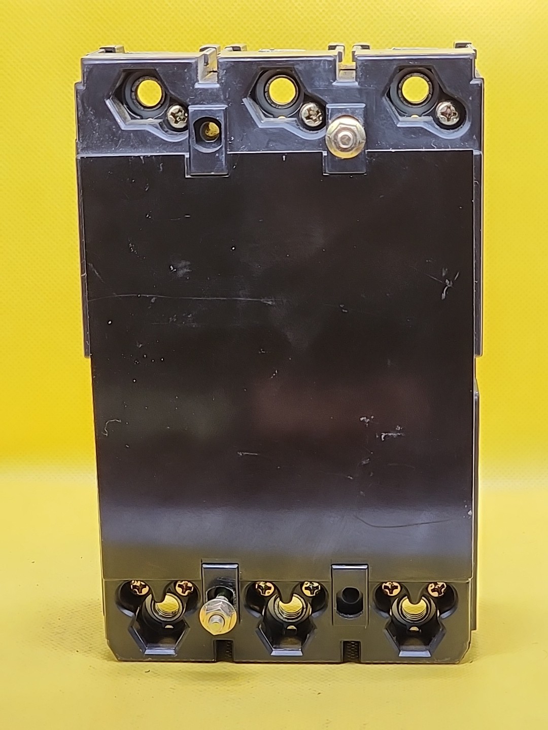 FUJI EA203B 3 POLES 150A AC690V, DC250V AUTO BREAKER [1WS2]