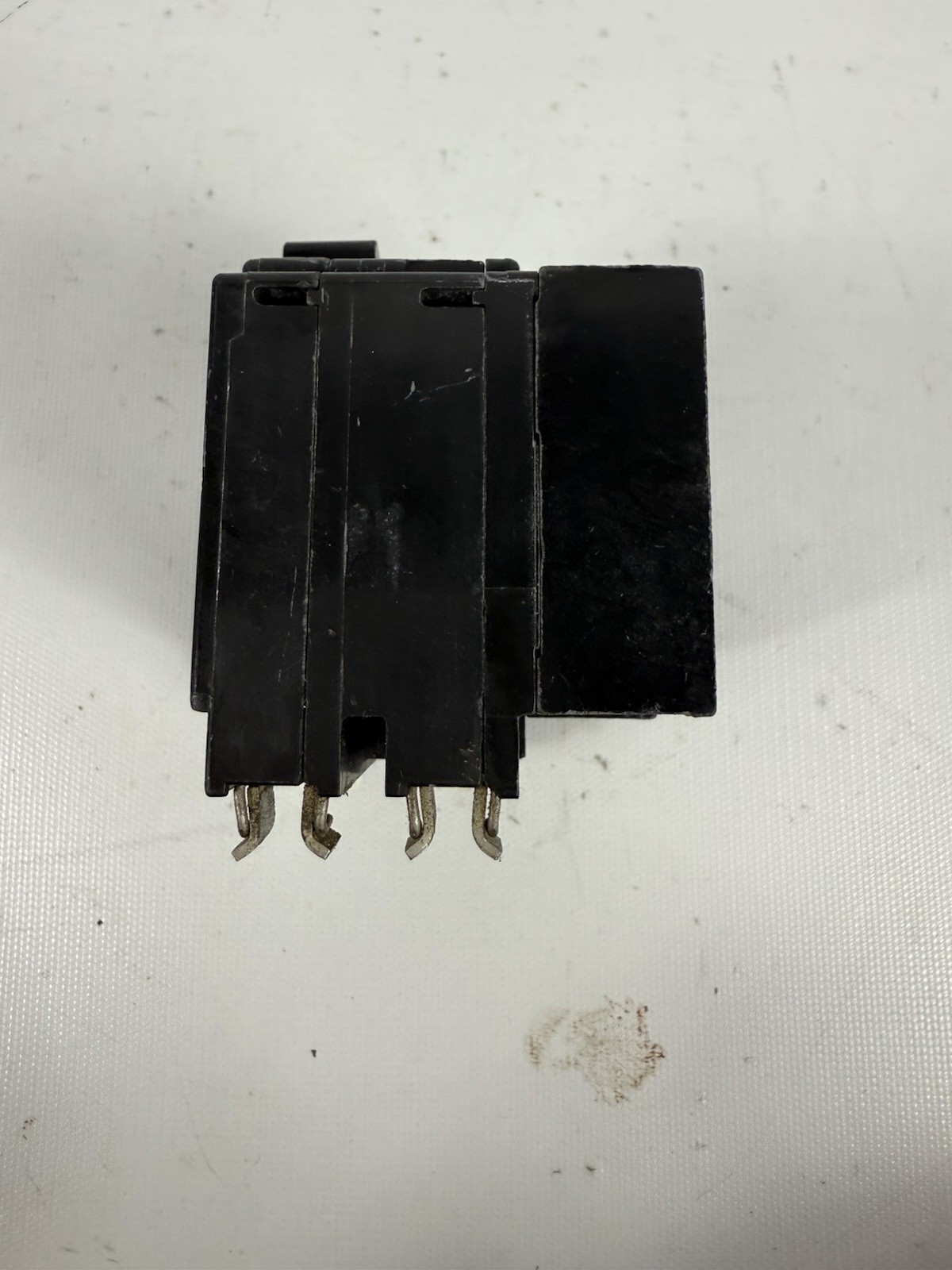Square D QO21001021 Plug On 100A Circuit Breaker, Shunt Trip, 2 Pole, 100 AMP