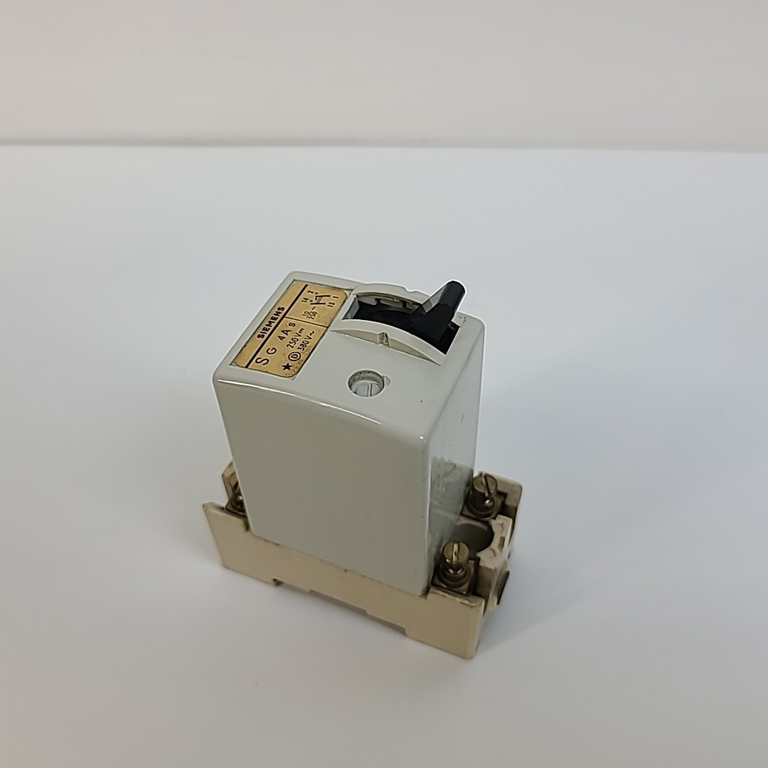 Siemens SG 4A 250VDC 380VAC Circuit Breaker