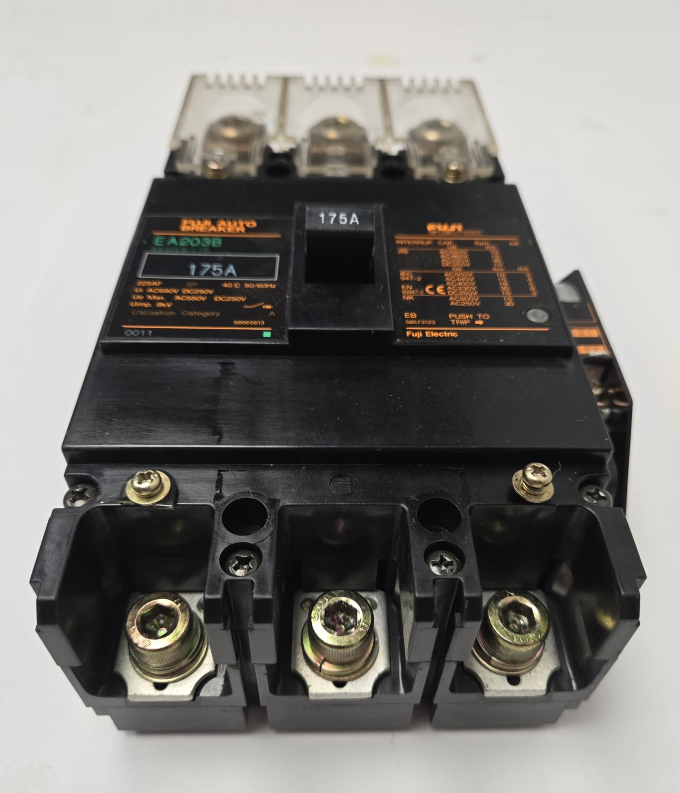 FUJI AUTO BREAKER EA203B. 175 AMP.