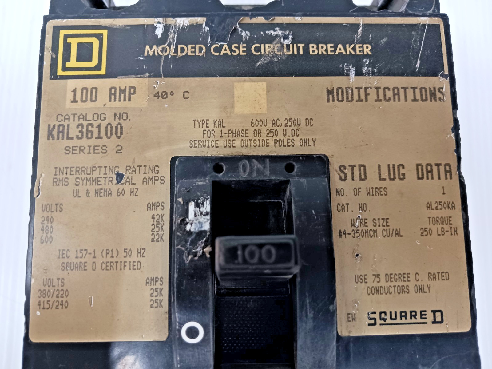 Square D 100 Amp Molded Case Circuit Breaker 3 Pole 600 VAC 25kA KAL36100 (Flaw)