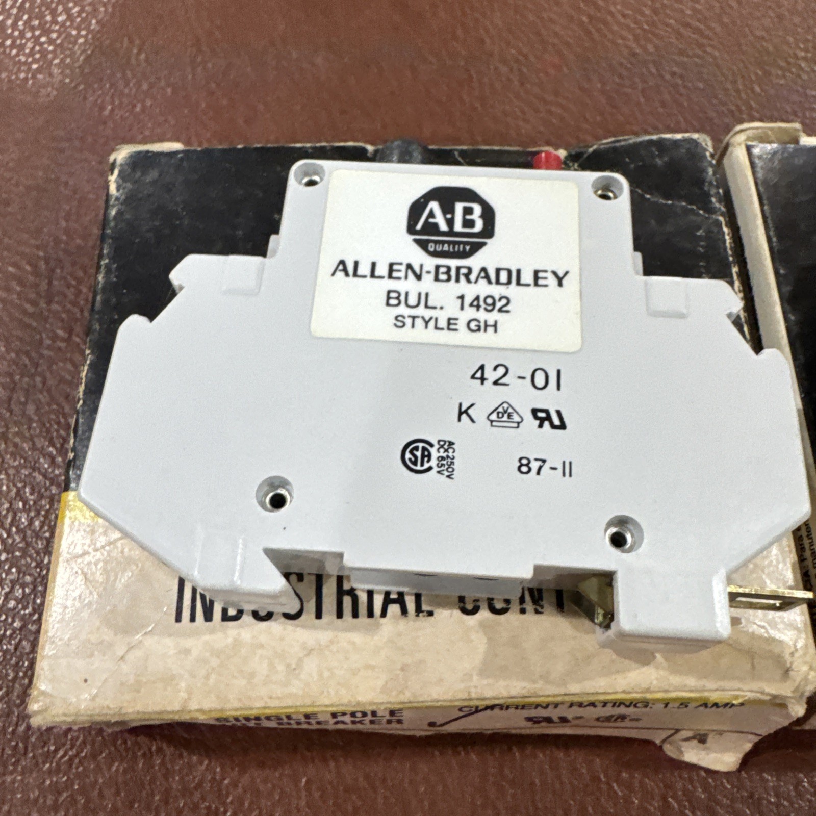 Lot of 3 Allen Bradley Single Pole Circuit Breaker 1492 GH015 GH100 GH150