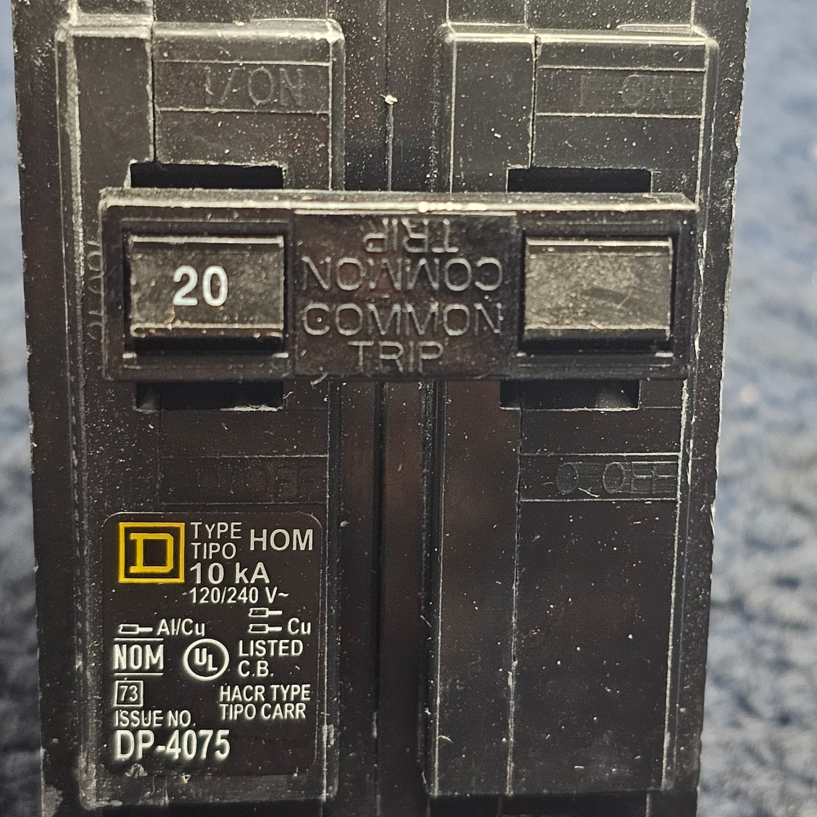 Square D DP-4075: HOM 10kA 120/240V 50/60Hz 2-Pole 30A Circuit Breaker