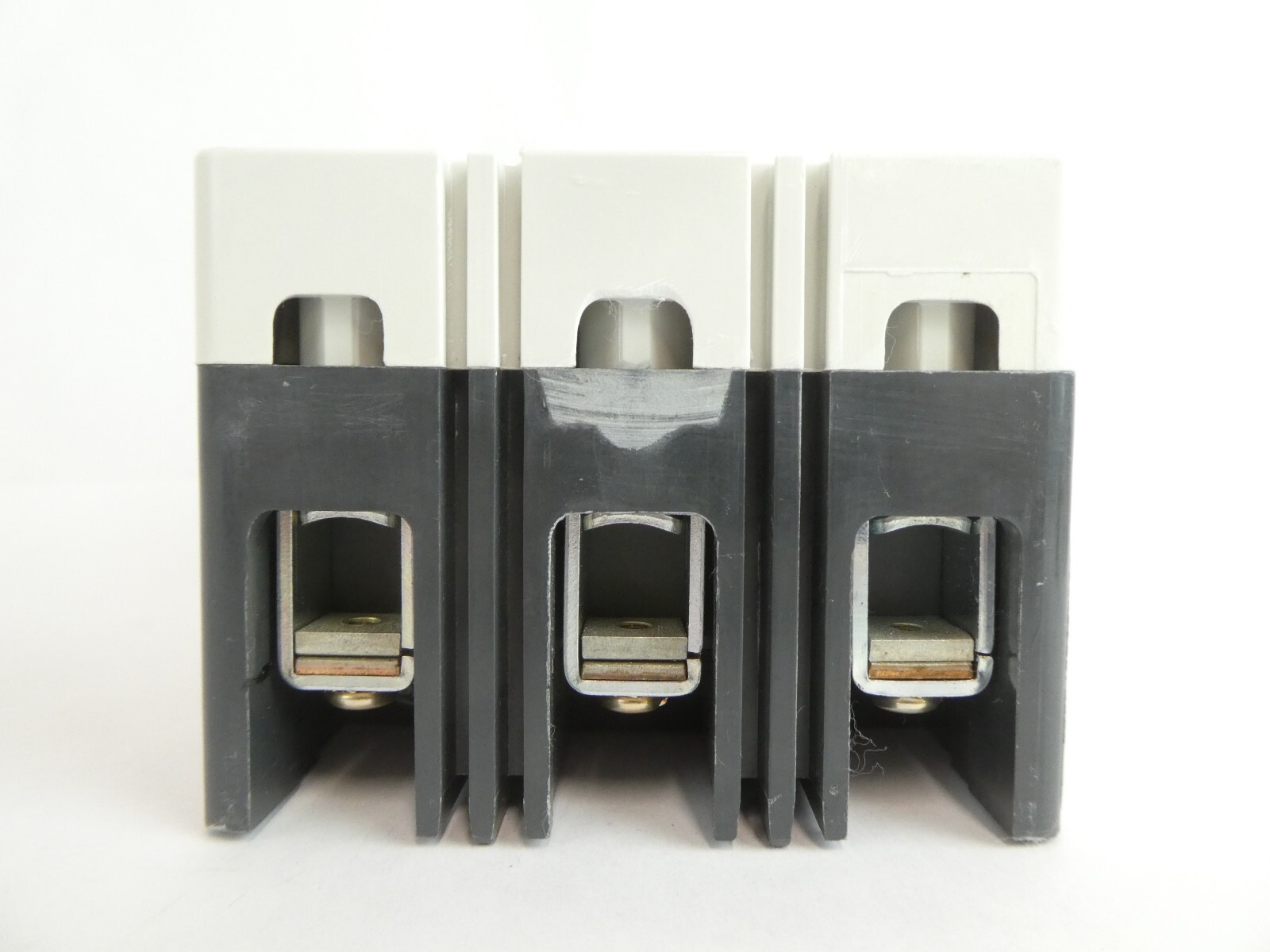 Eaton 6639C94G84 Industrial Circuit Breaker FD3015L FD 35k New Surplus