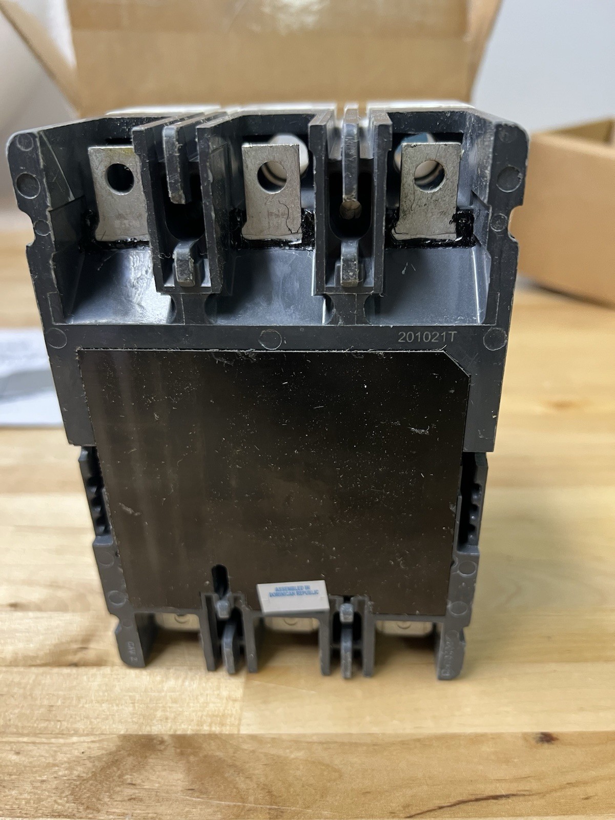 1-EATON BKFD125 FD3125 3 POLE 125A CIRCUIT BREAKER AND MAIN BREAKER KIT BKFD