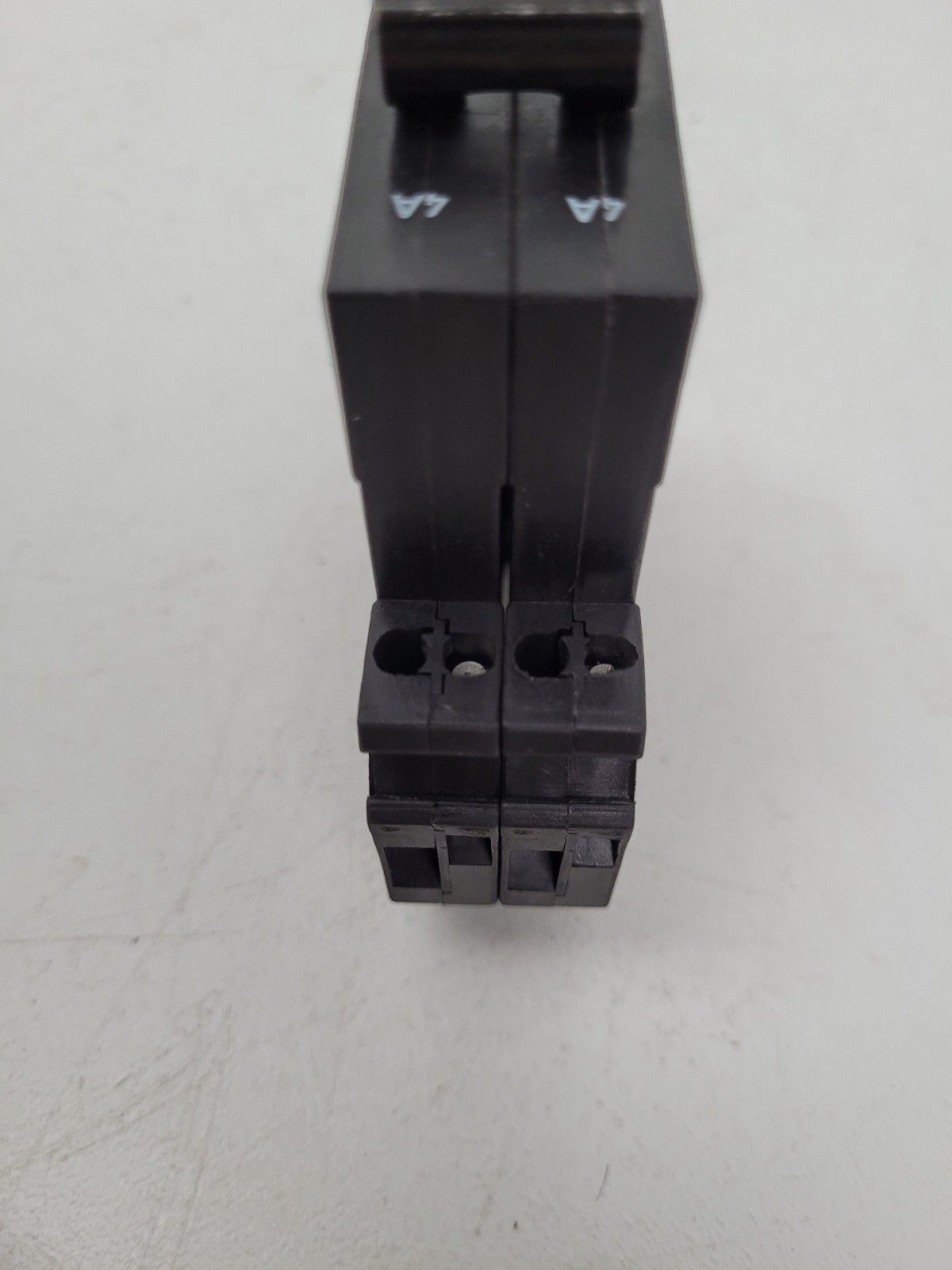 TMC-2-MI-120-4A Phoenix Contact 3AC415V 4 Amp Circuit Breaker – Next Day Option
