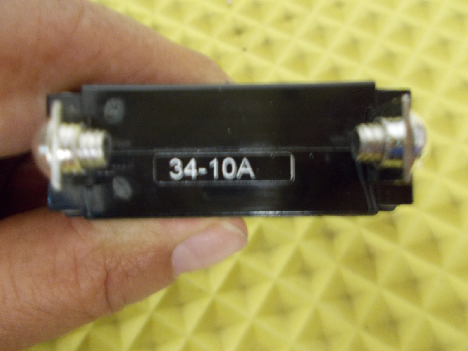 Carling 10Amp Single Pole Black Toggle Breaker AA1-B0-34-610-5D1-C Marine (NEW)
