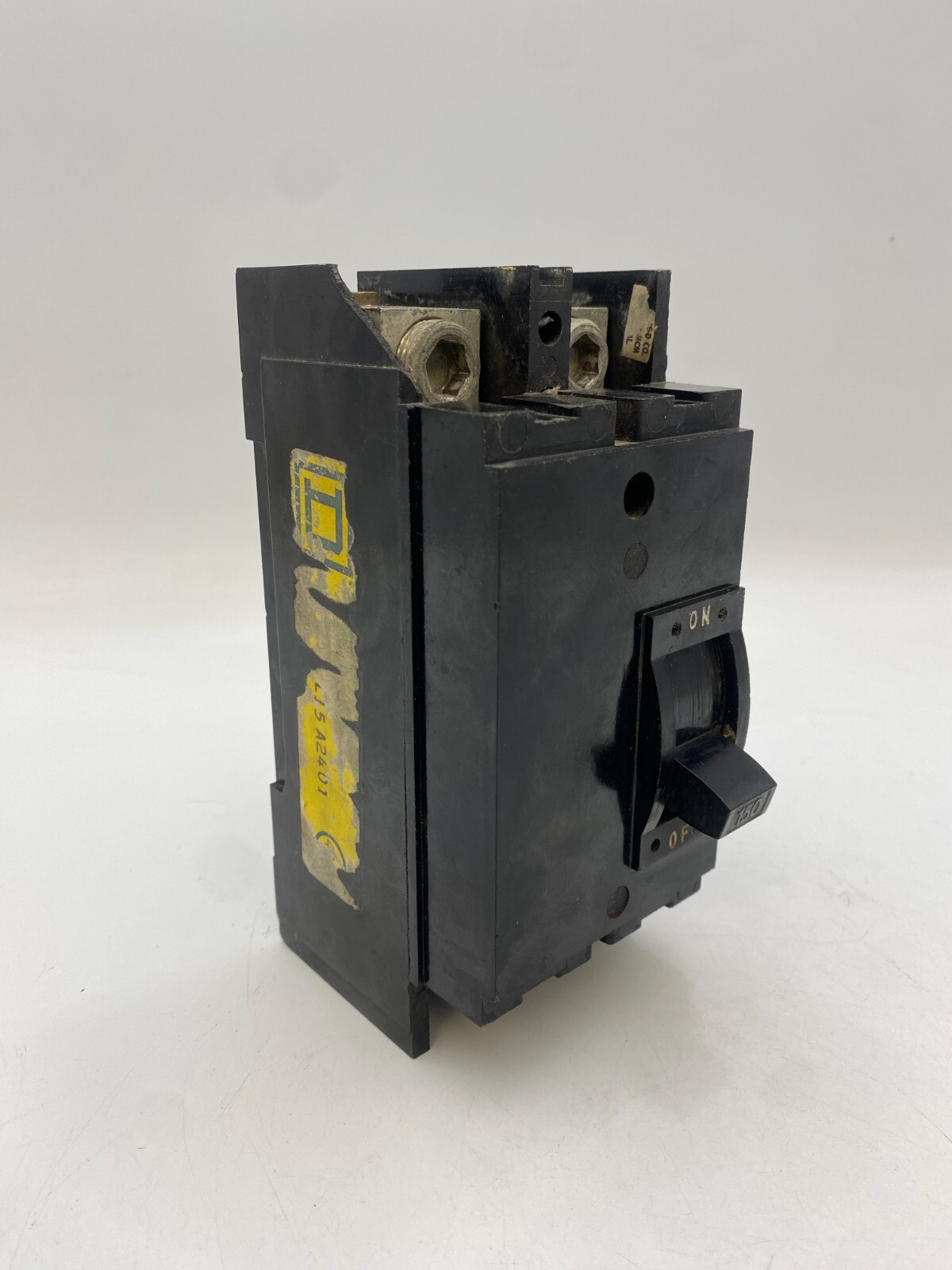 Square D Q2L2150 Feed-Thru Circuit Breaker 150A 240V 2P 1PH Q2L 150 AMP CHIPPED