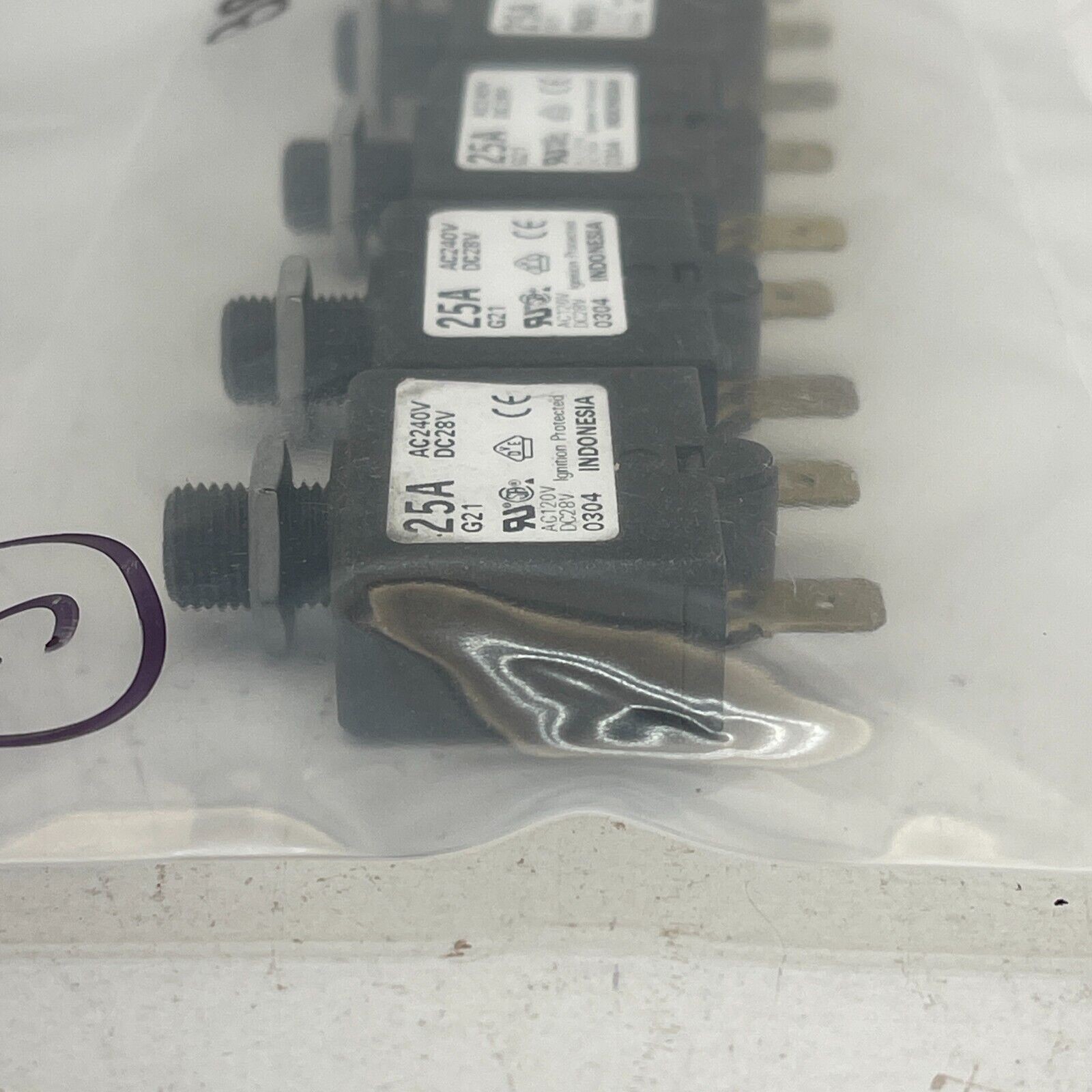 ETA 1658-G21-02-P10-25A Circuit Breaker Thermal 1Pole 25A 240VAC/28VDC – 5 Pcs