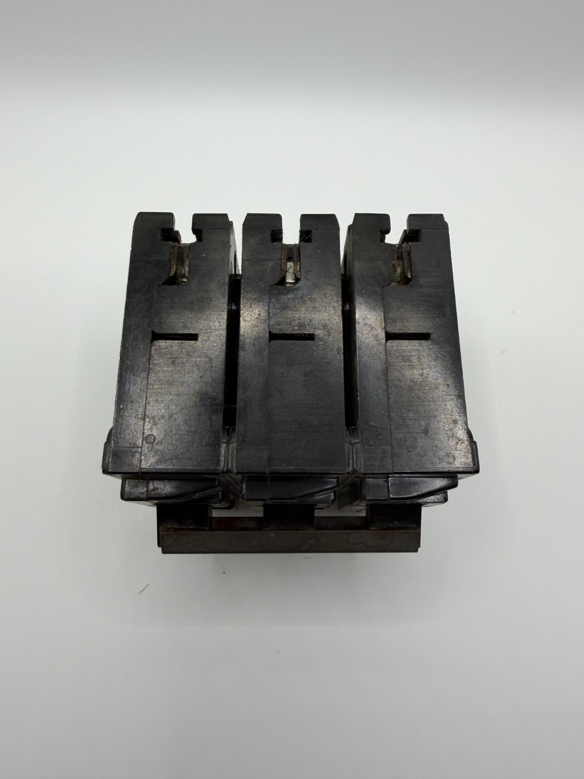 Siemens/Gould I-T-E Q315 15A 240 10kA 3P Plug-in Circuit Breaker – tested