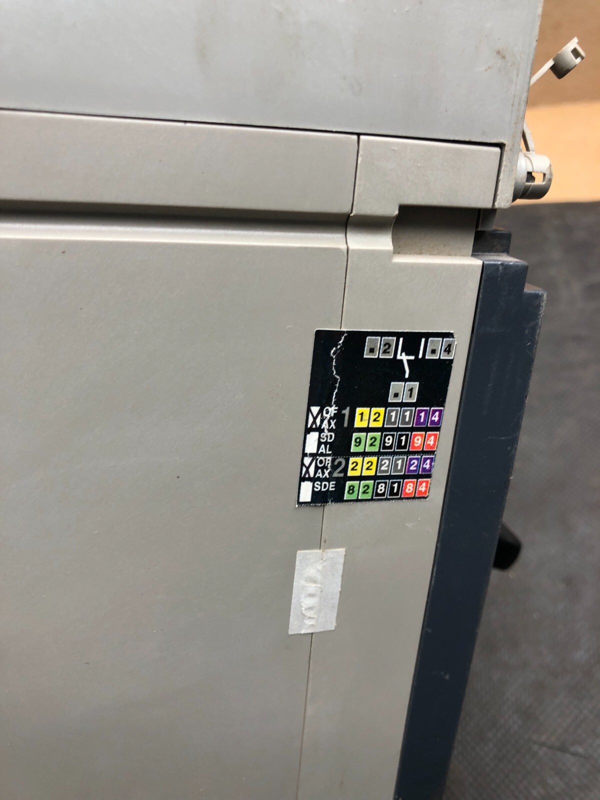 MERLIN GERIN NSJ NSJ600 A NSJ600A 3 POLE 600 AMP 600v MOLDED CASE SWITCH