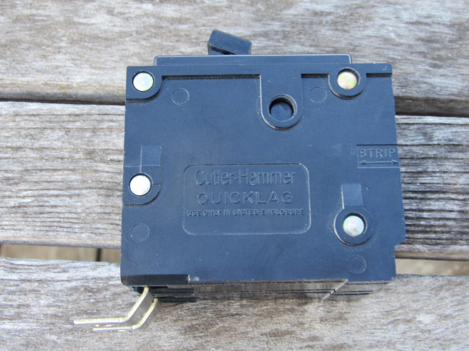 New Eaton QBHW2020H Circuit Breaker 2 Pole, 20A, 240VAC HACR Type Quicklag