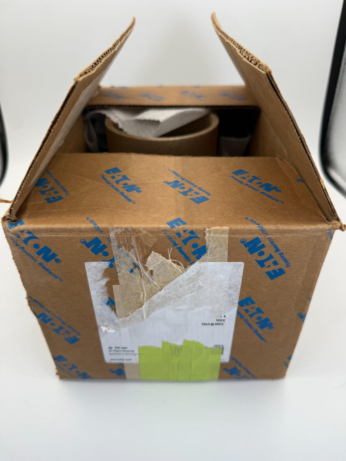 Eaton PDG33G0600FNNN 600amp 3pole Circuit Breaker W/ PDG3XPXR30250B2N – New