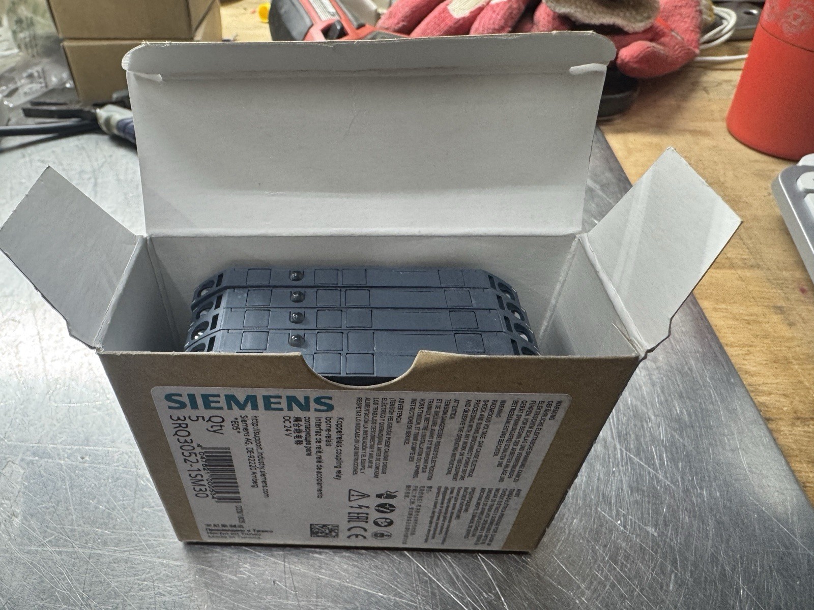 NEW 1 BOX OF 5 SIEMENS 3RQ3055-1SM30 3RQ3055-1SM30, FREE SHIPPING, RETURNS OK