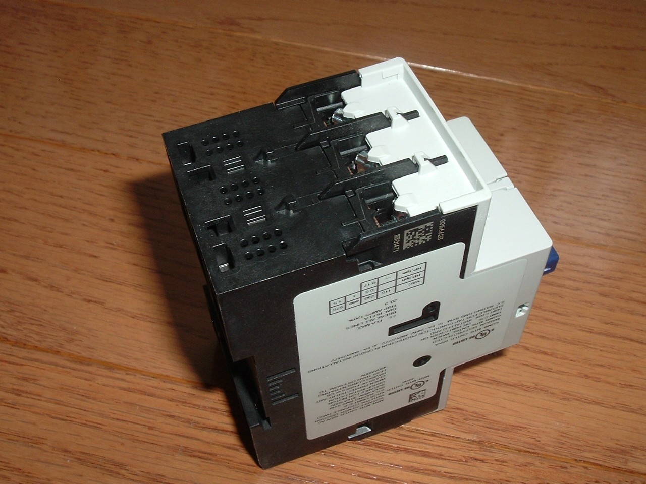 AB 140MT-C3E-B40 494437 Motor Protector/Circuit Breaker 600V, 2.5-4A 140MTC3EB40