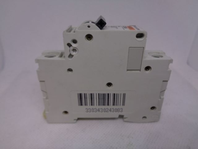 Merlin Gerin Multi9 C60N C4 1-Pole Circuit Breaker, 230/400V
