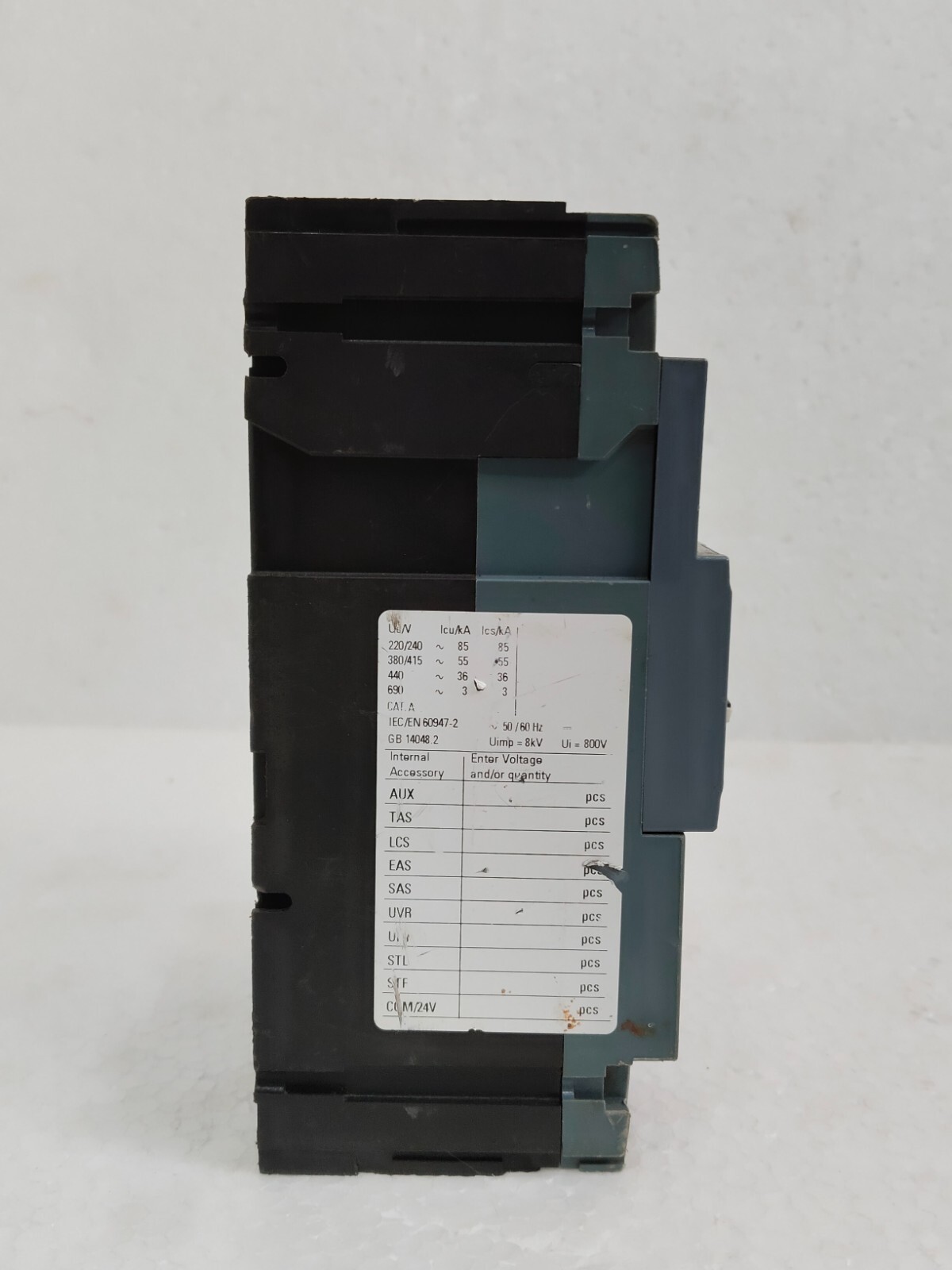 SIEMENS 3VA1216-5MH32-0AA0 Molded Case Circuit Breaker 3P 250M 160A TM120M