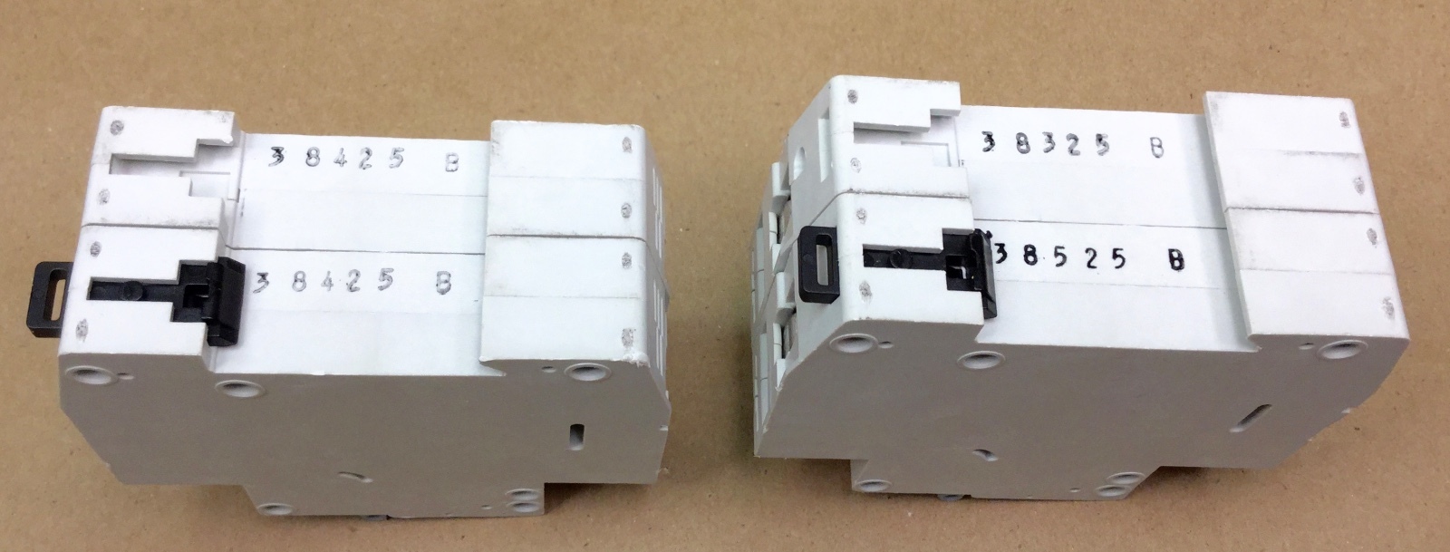ALLEN BRADLEY 1492-SP2B250 CIRCUIT BREAKER 2 POLE 25A 277V (SET OF 2) NEW NO BOX