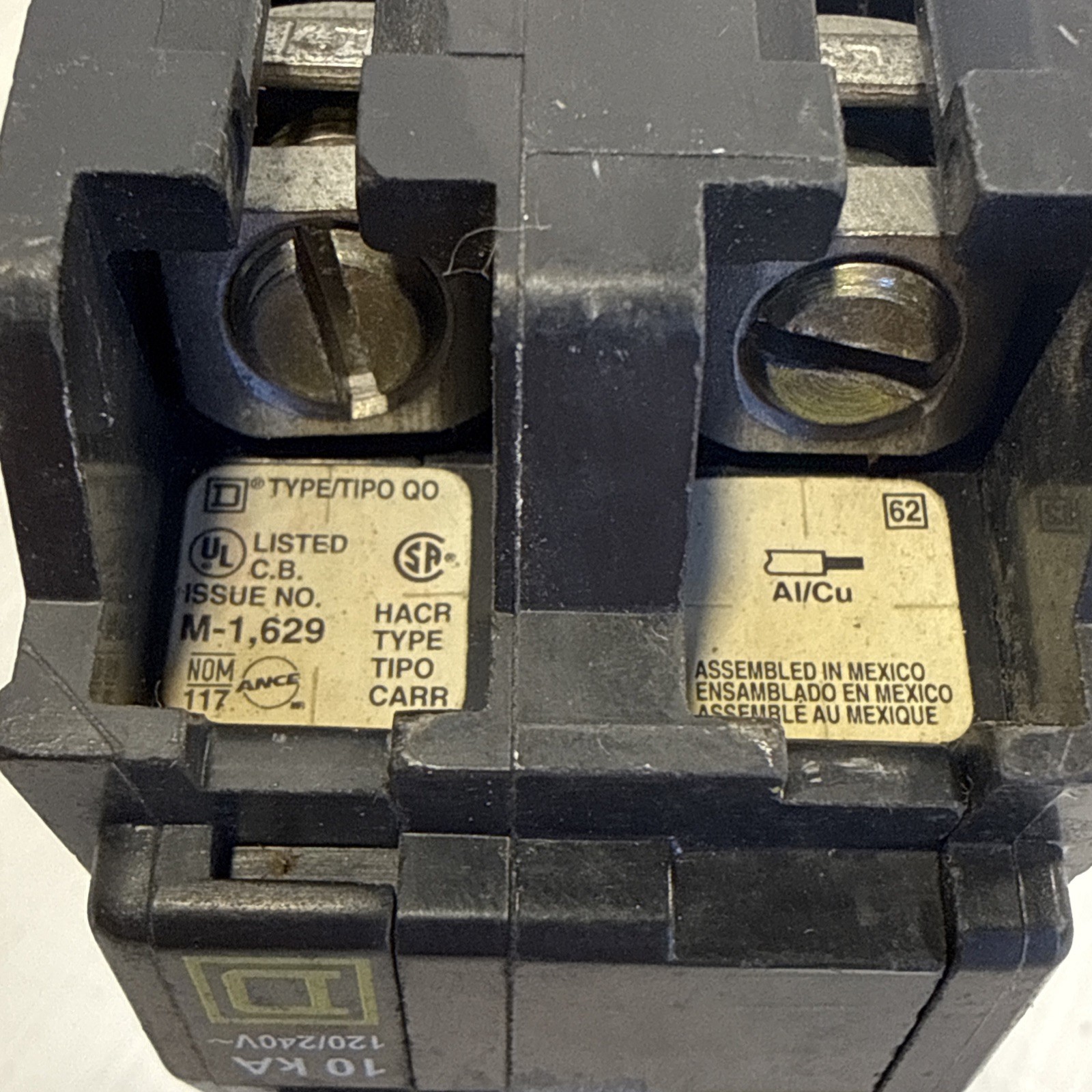 Square D QO240 40 Amp 2 Pole 120/240 Volt Plug-In 40A 2P Q0 Breaker YELLOW FACE