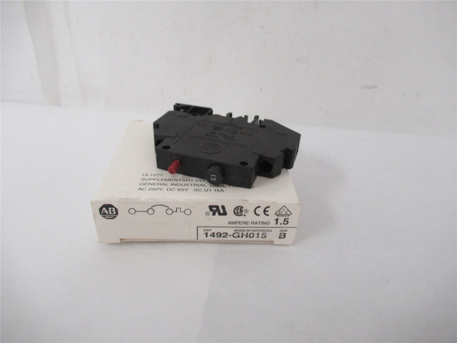 248910 New In Box; Allen-Bradley 1492-GH015 Miniature Circuit Breaker 1.5 Amp