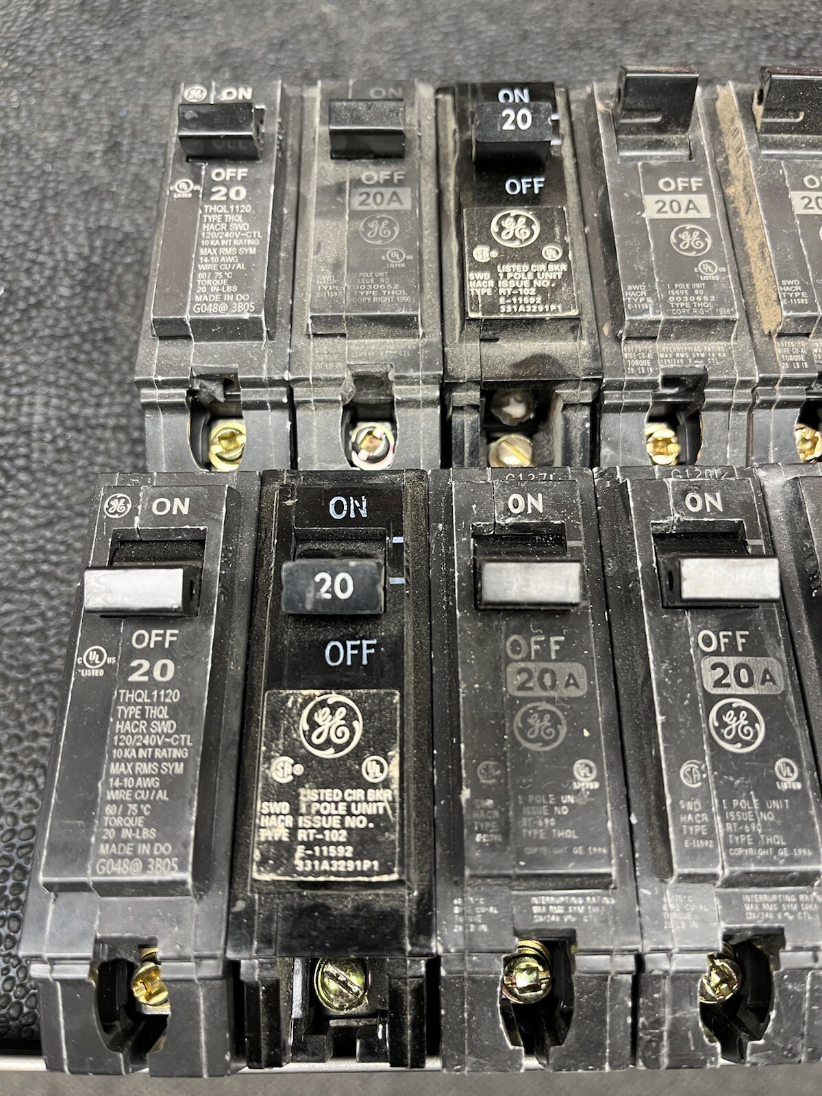 24 Lot General Electric Circuit Breakers 20 AMP