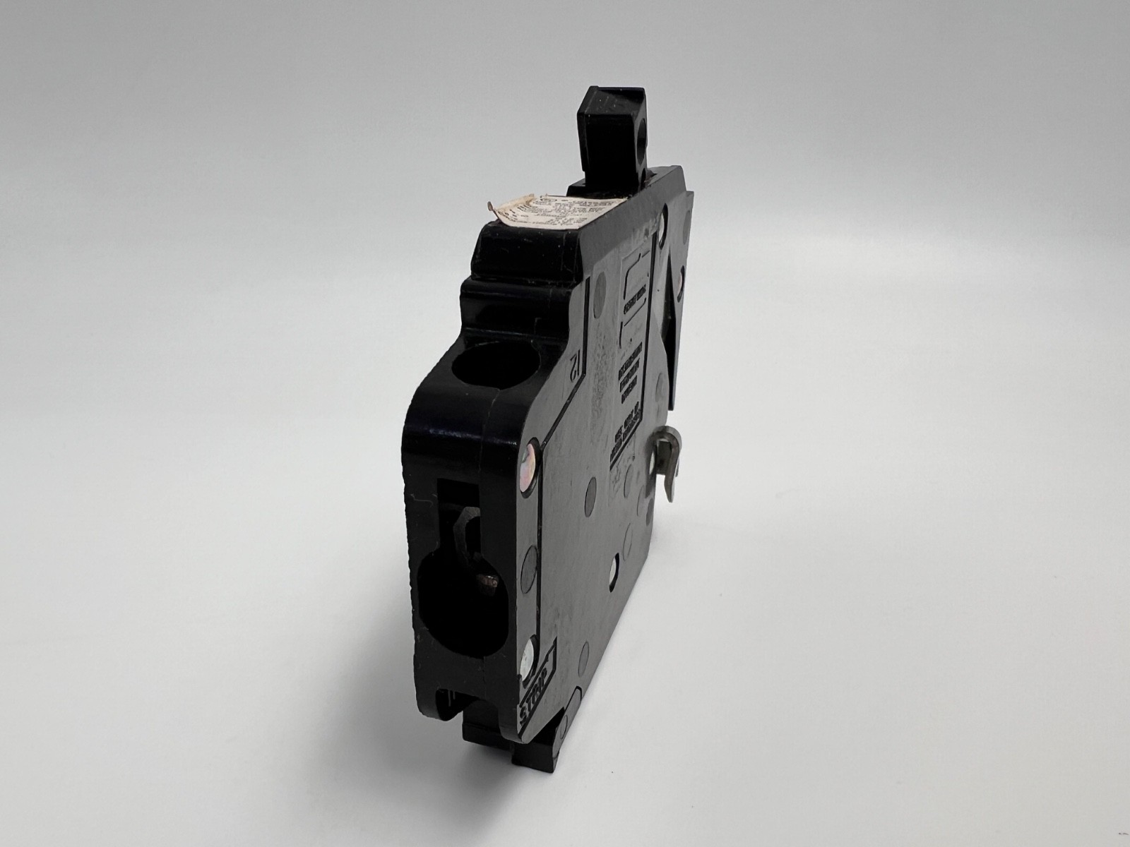 Crouse-Hinds MH115R 15Amp 120v Circuit Breaker Right Hook