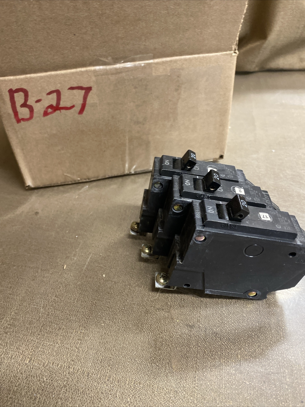 GE THQB120 BOLT-ON CIRCUIT BREAKER, 120/240-VOLT (LOT OF 3)